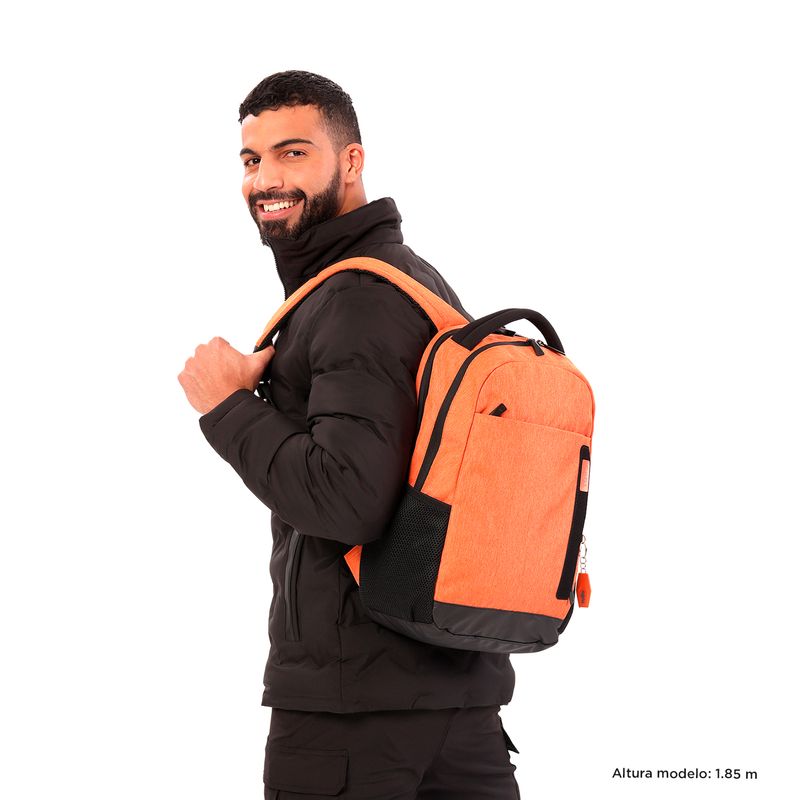 MOCHILA-P-TABLET-Y-PC-DELEG-O34